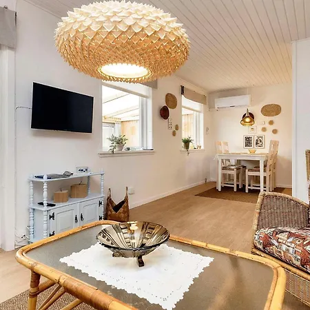 Holiday Xliv Skagen